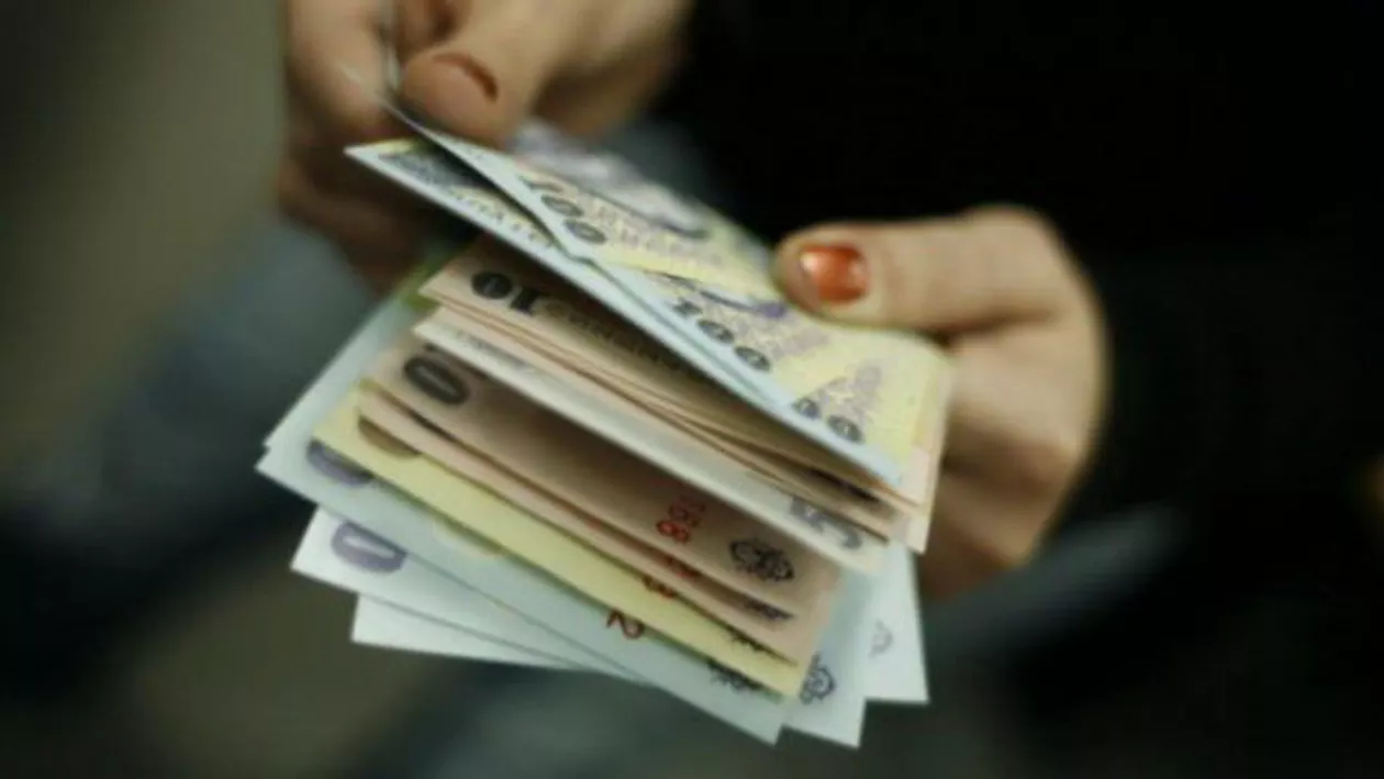 Se SCHIMBĂ BANII de la 1 ianuarie. BNR modifică BANCNOTELE și MONEDELE. Cum vor arăta (FOTO)