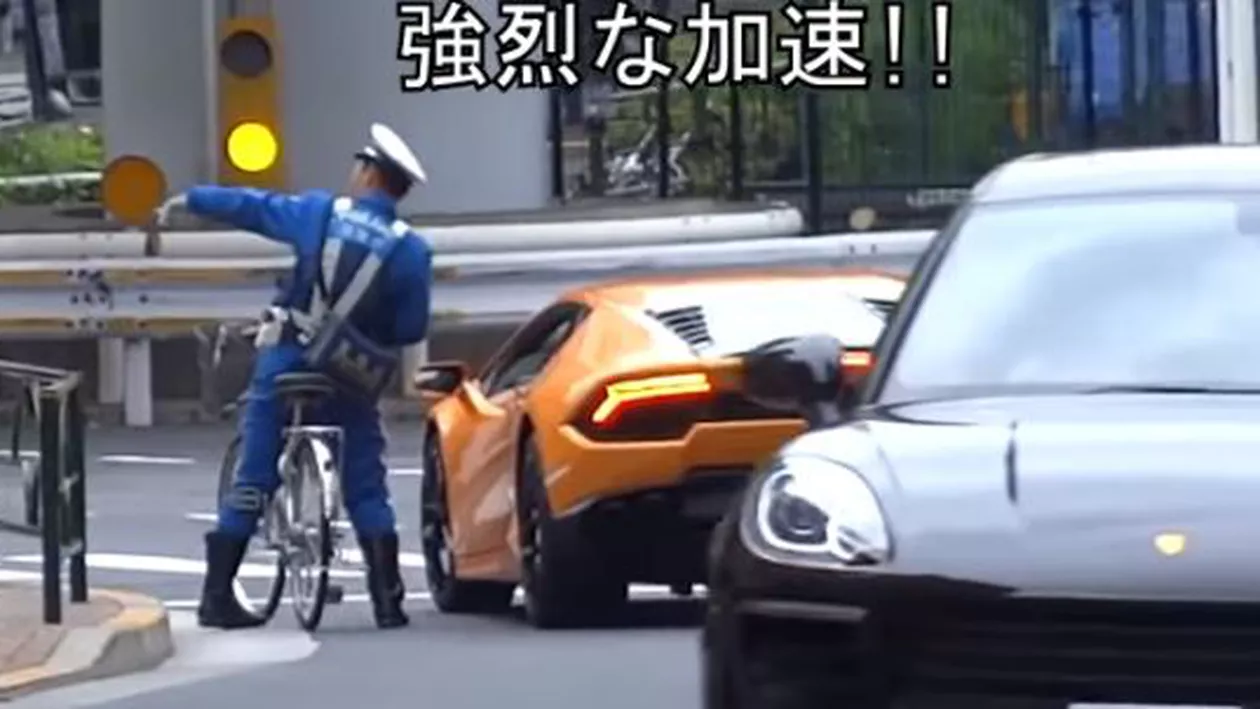 Japonia: Un poliţist pe bicicletă urmăreşte un Lamborghini şi-l amendează pe şofer (VIDEO)