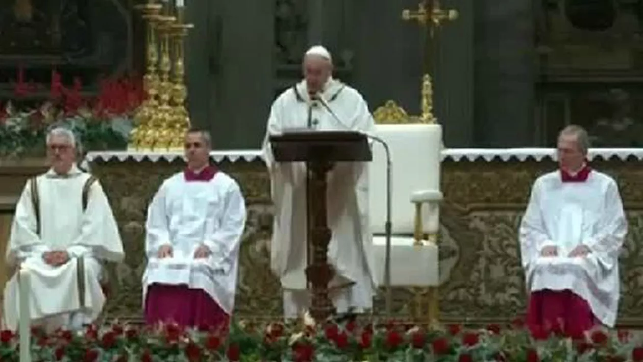 Slujbă de Crăciun la Vatican: Papa făcut un apel către oamenii din lumea întreagă să îi respecte pe migranți (VIDEO)