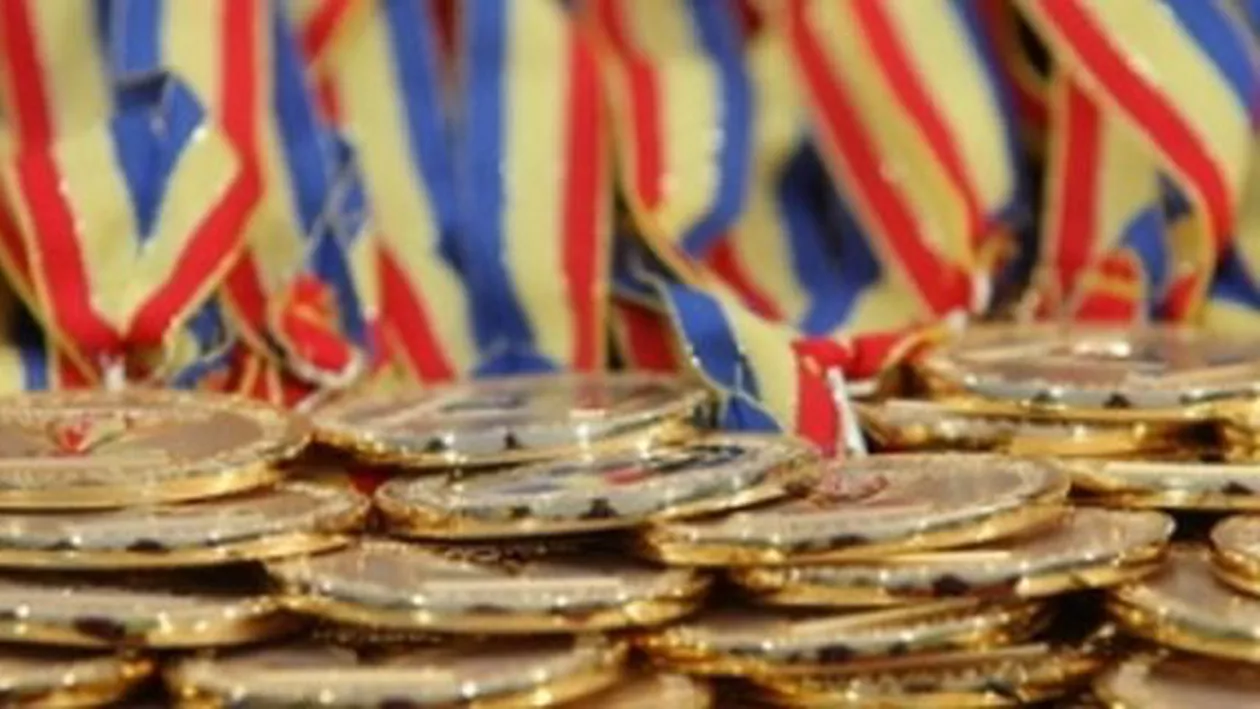 Datele oficiale dărâmă mitul elevilor olimpici: Pe ce loc din UE se află de fapt România, la proporția elevilor cu cele mai bune performanțe 