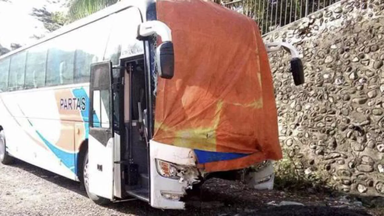 20 de membri ai aceleiaşi familii au murit într-un accident, în drum spre slujba de Crăciun