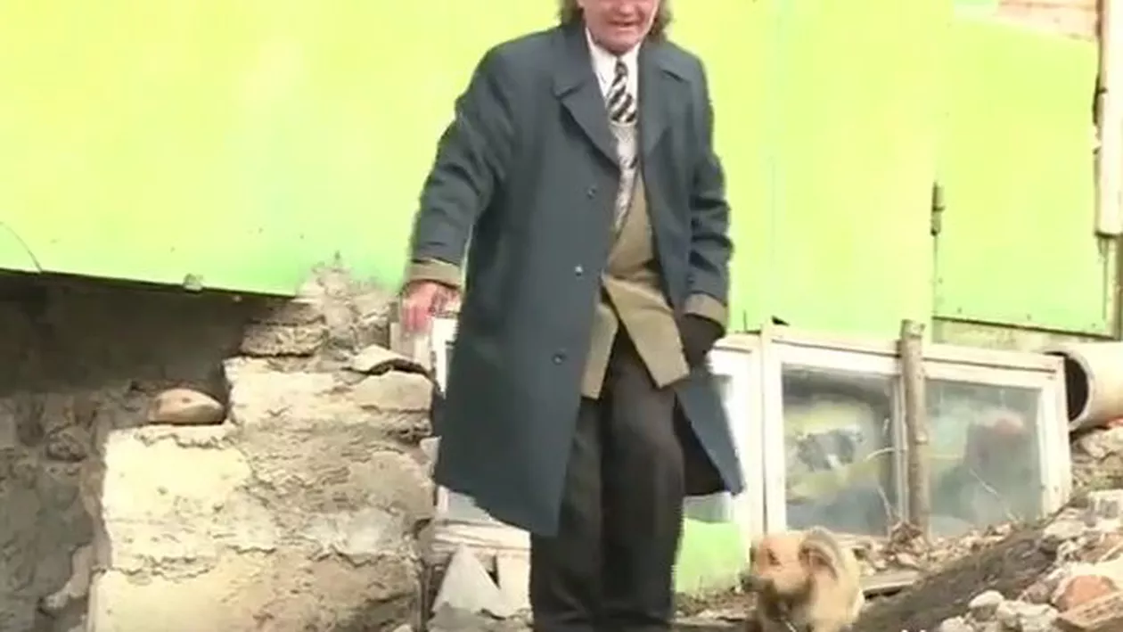 HALUCINANT! În secolul XXI, un VRACI moldovean OMOARĂ CÂINI pentru a trata oamenii de TUBERCULOZĂ (VIDEO)