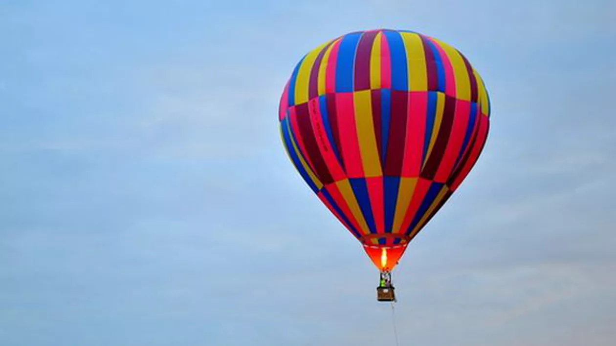 Tragedie în Egipt: Un turist a murit și 12 au fost răniți după ce un balon cu aer cald s-a prăbușit