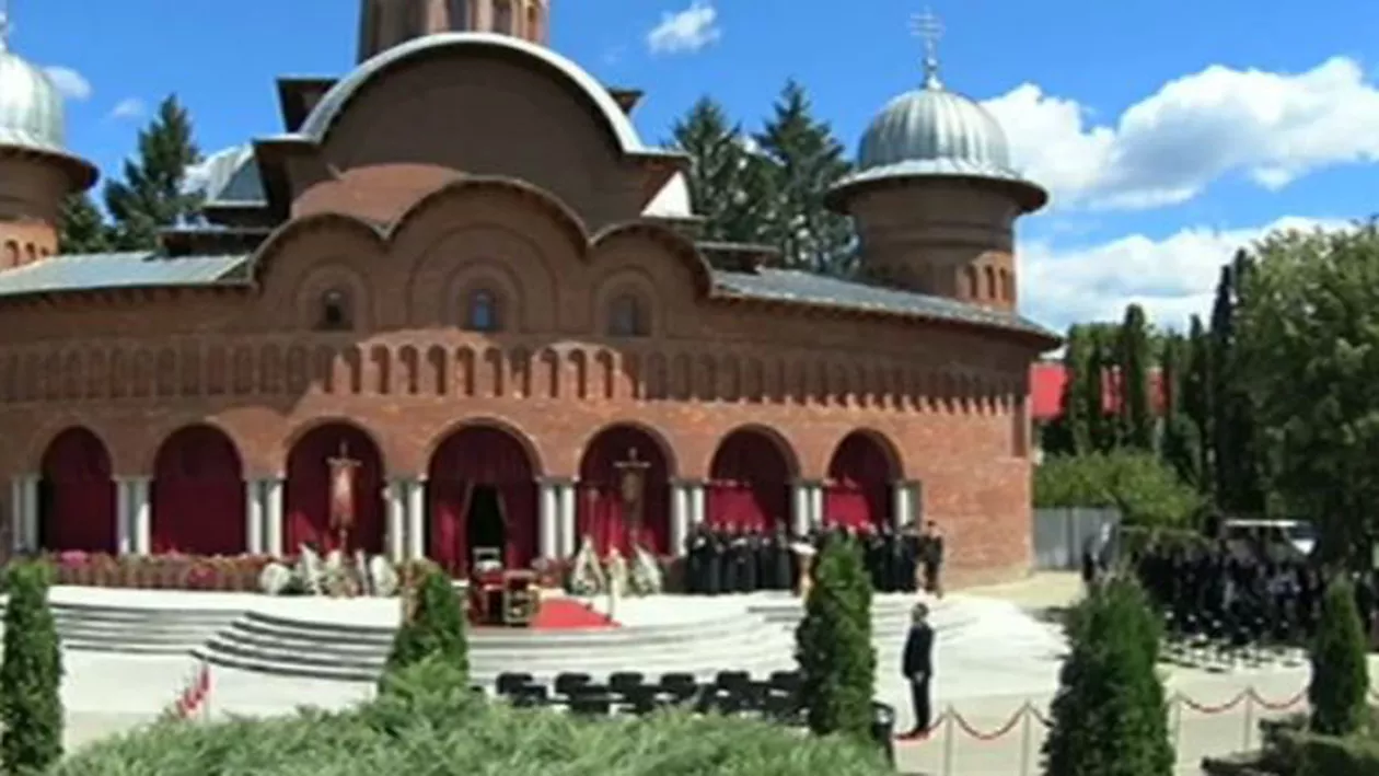Sâmbătă va avea loc parastasul de 40 de zile de la moartea Regelui Mihai