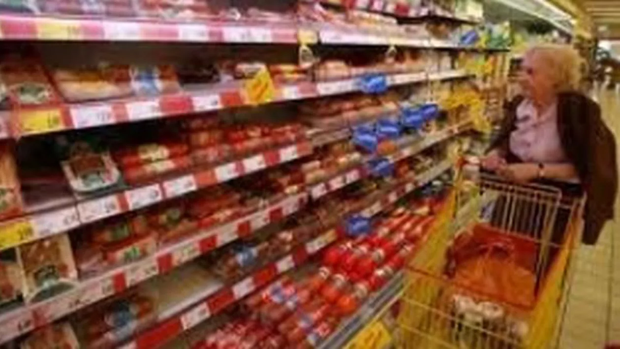 Românii strâng iar cureaua! Se anunță un nou val de SCUMPIRI LA ALIMENTE!