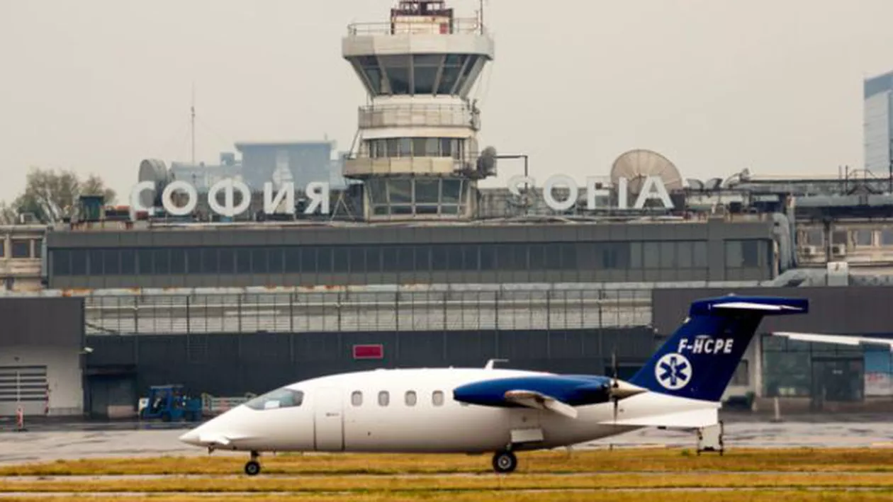 ALERTĂ cu BOMBĂ pe aeroport! Detalii de ULTIMĂ ORĂ! Toți pasagerii ...
