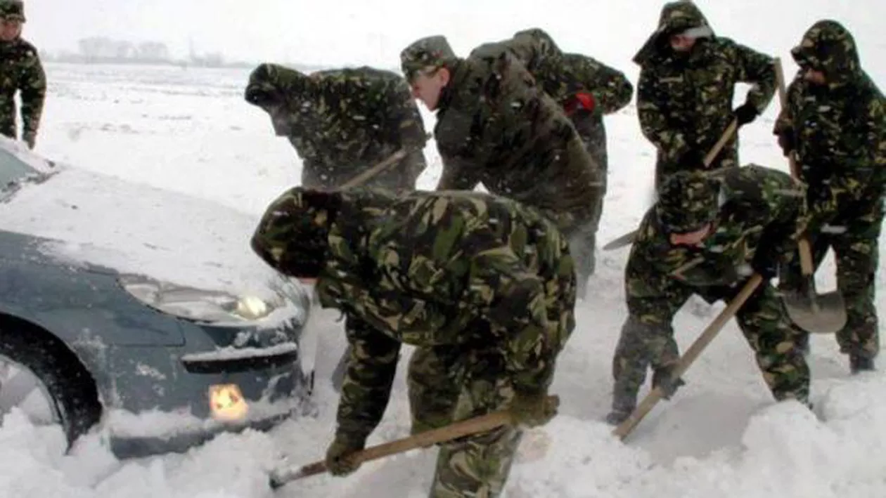 MAPN: 3500 de militari, pregătiți să intervină cu mijloace tehnice în contextul avertizărilor meteo