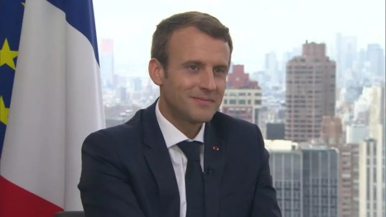 Macron o face pe ORACOLUL. Ce PREVIZIUNE are despre francezi
