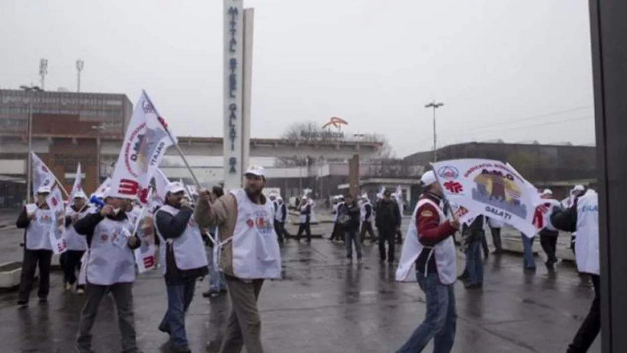 Un nou PROTEST la Combinatul ArcelorMittal: Angajații, NEMULȚUMIȚI de oferta salarială