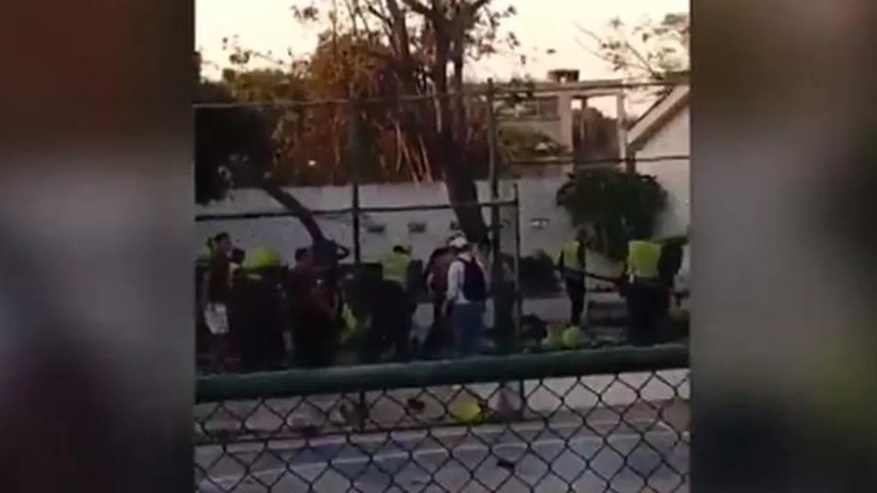 Atac cu bombă asupra unei secții de poliție dintr-un oraș columbian: Oamenii sunt în stare de șoc (VIDEO)