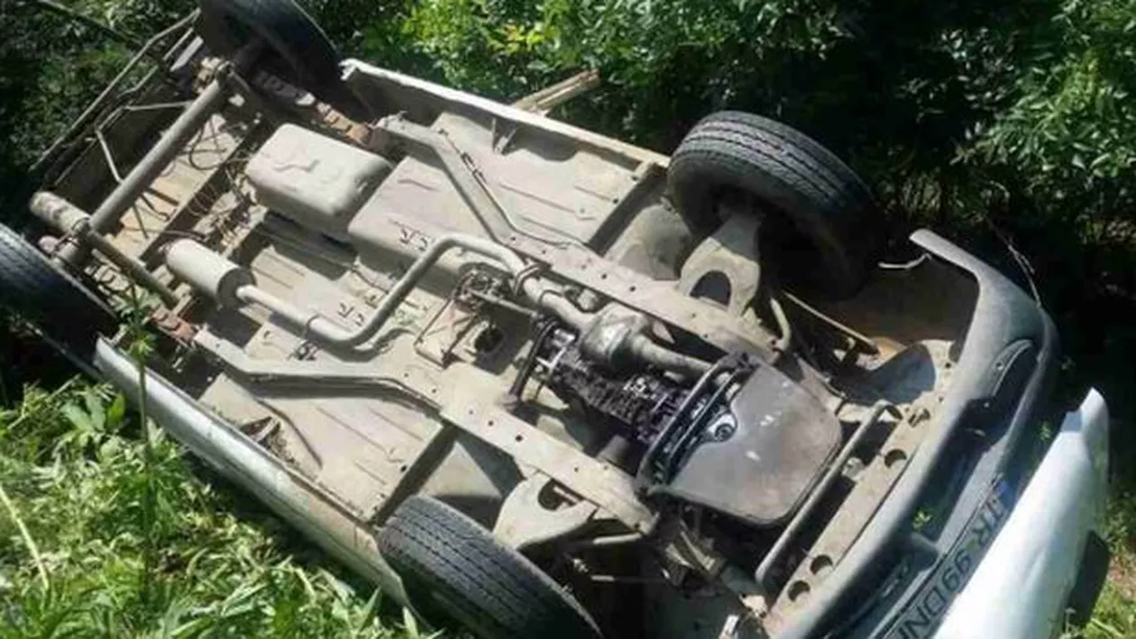 Sfârșit TRAGIC! Bărbat strivit de propria maşină. Familia a încercat să ÎL SALVEZE