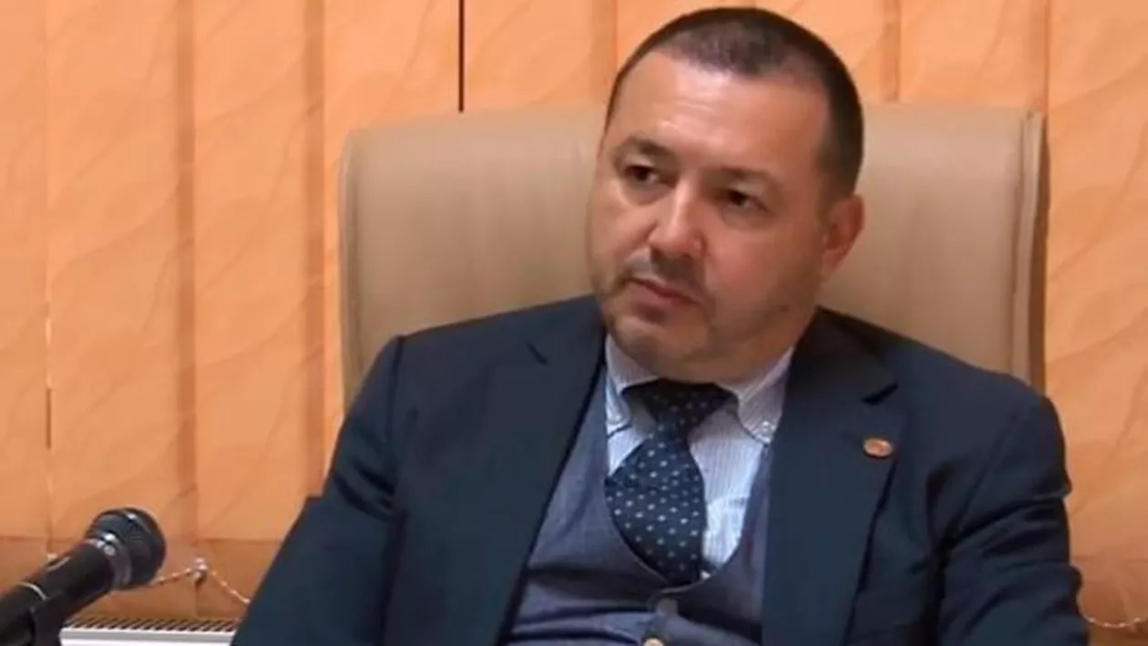 Deputatul ”AKM” nu se lasă. Vrea să îi “MITRALIEZE” pe VIOLATORI și PEDOFILI