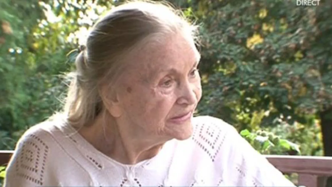 Cum ARĂTAU şi ce SALARIU aveau FOTOMODELELE din timpul comunismului (FOTO)