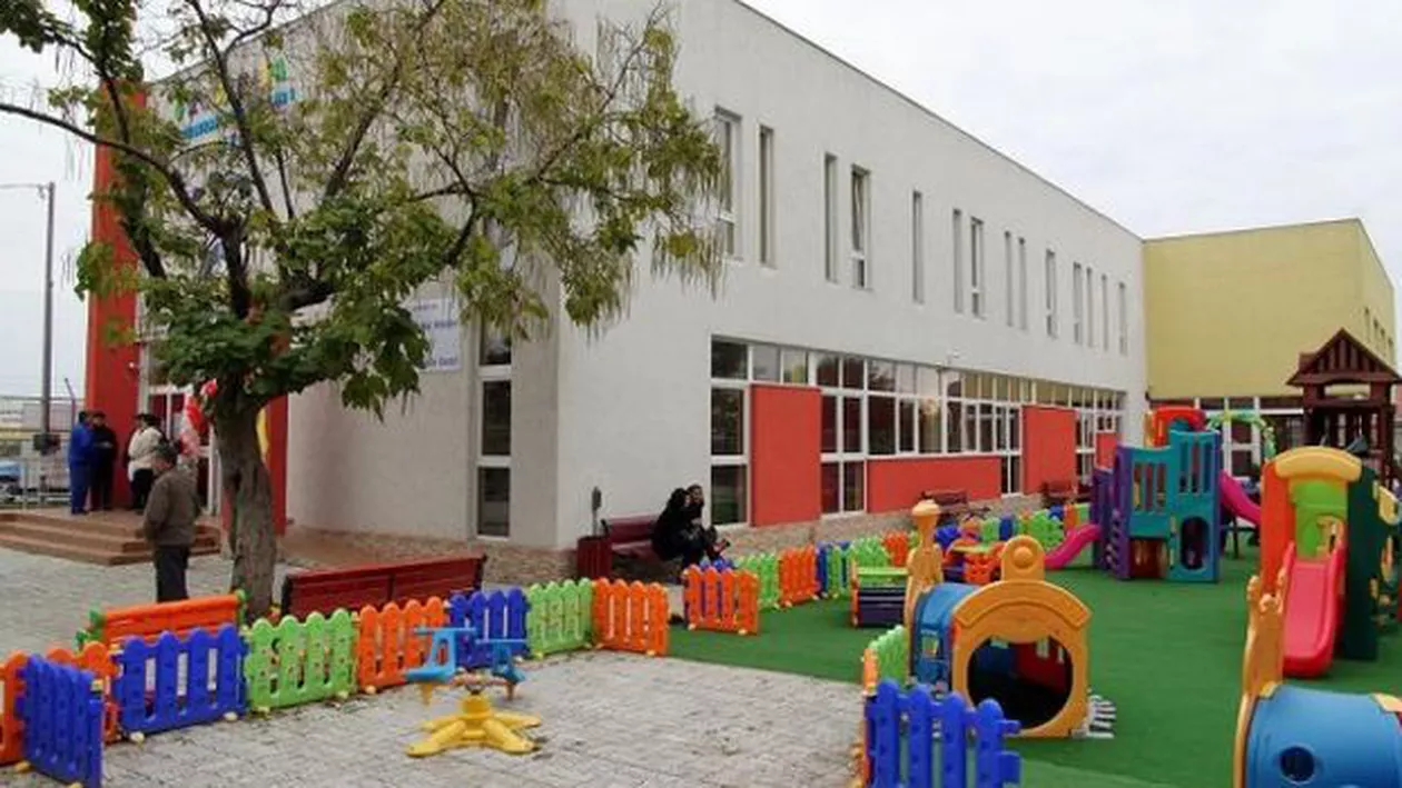 REVOLTĂTOR: Educatoare obligate să RENUNŢE la 30% din SALARIU, pentru a nu fi concediate