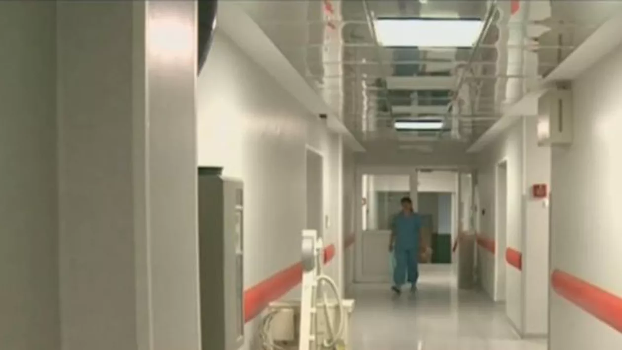 ”Dai 7.000 de lei sau SOȚIA TA MOARE”: Caz HALUCINANT într-un SPITAL PRIVAT din România (VIDEO)