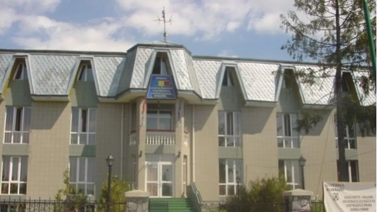 Vrea STAȚII DE AUTOBUZ ca în Dubai. Ce sumă a alocat Primăria Brazi, Prahova (FOTO)