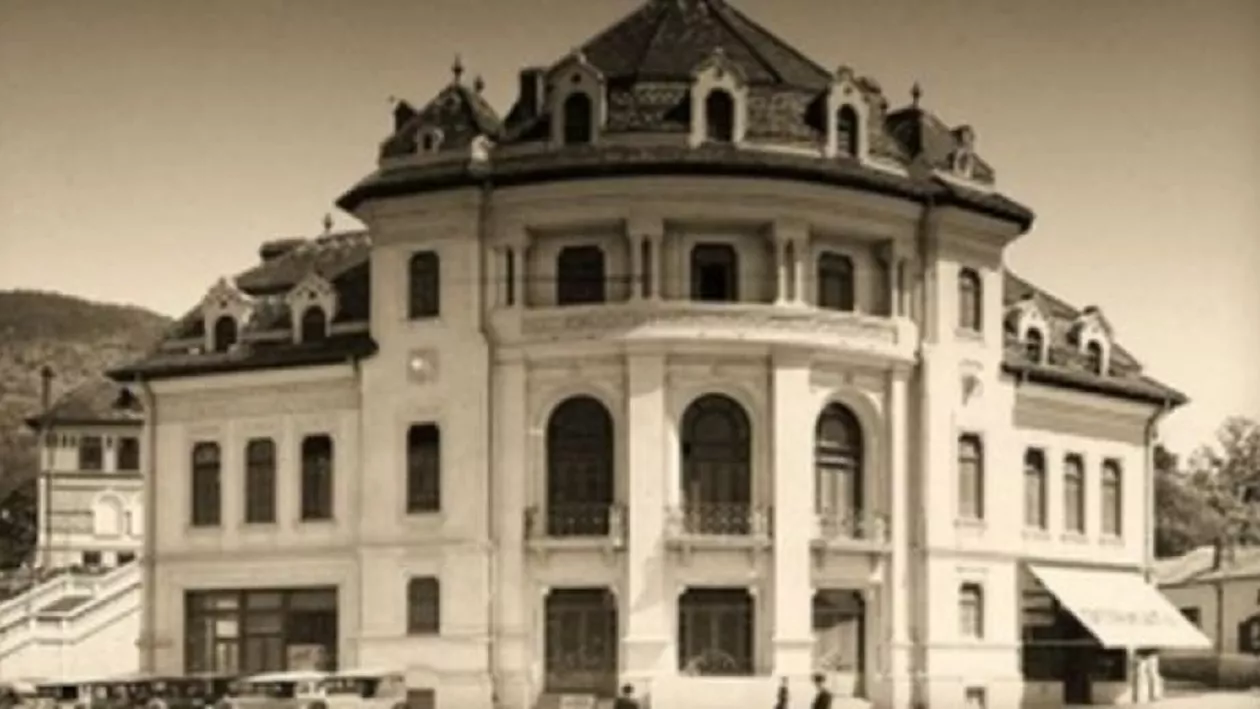 Teatrul Tineretului din Piatra Neamț: "VISĂTORUL", "REVIZORUL", "DAR…CE-AȚI CREZUT?!" - Piese de excepție, în perioada 22-28 februarie (FOTO)