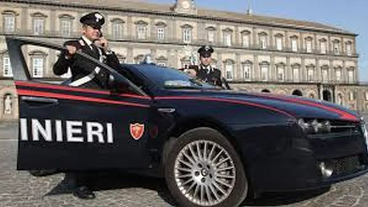 ITALIA: Muncitori români bătuţi CRUNT de un CONSILIER LOCAL! Au furat...