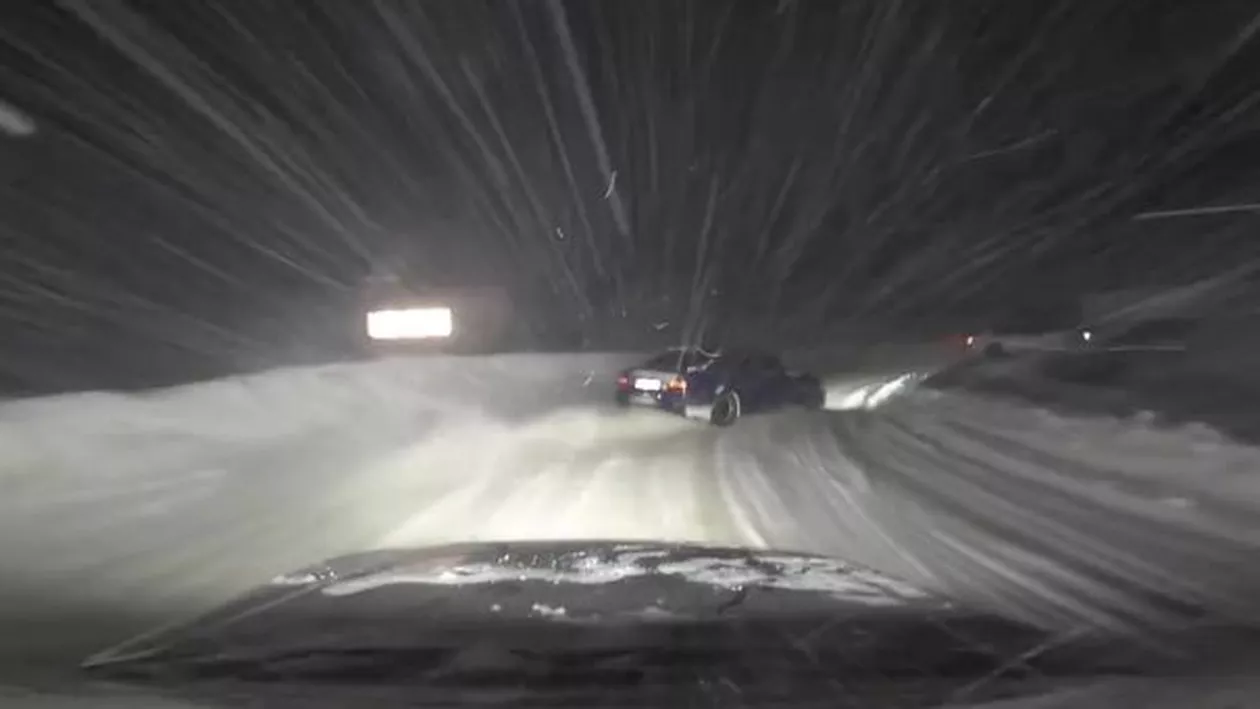 Drifturi spectaculoase pe zăpadă în Munții Rarău! IMAGINILE ZILEI (VIDEO)
