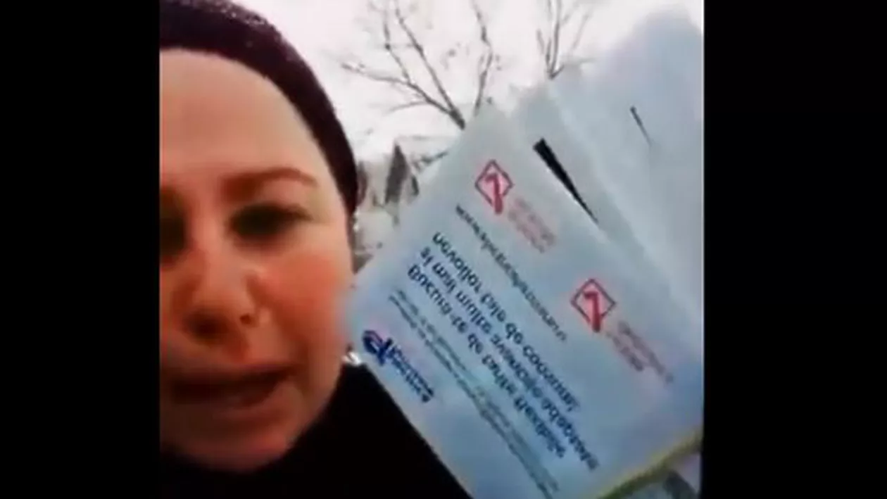 Poștăriță, adusă în pragul disperării de asistații social: ”Ajutoare sociale pentru puturoși nu e!!!” (VIDEO)