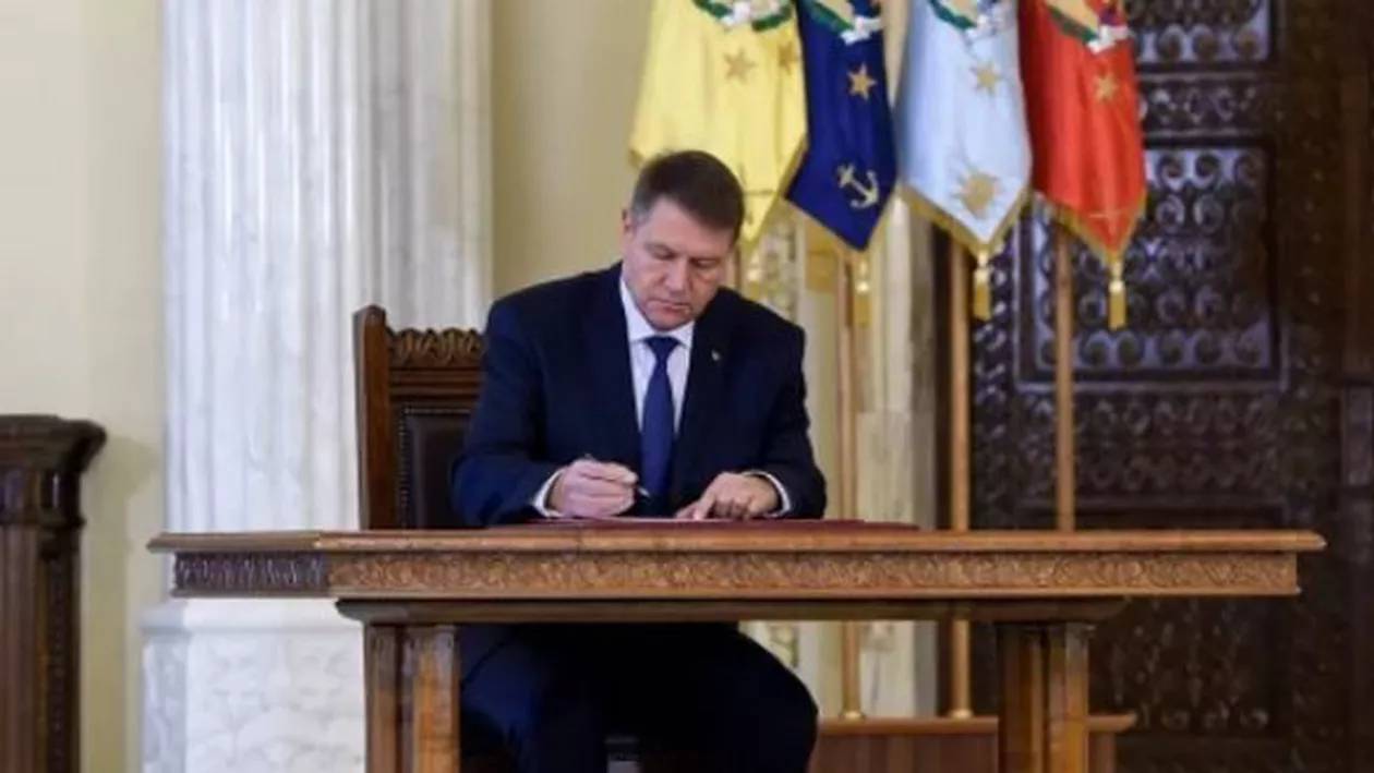 Klaus Iohannis a promulgat o lege importantă. Judecătorii CCR, direct vizați