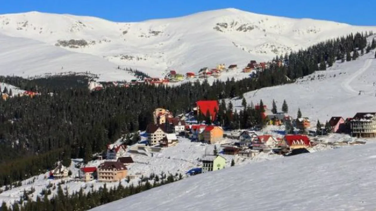 Fenomen METEO foarte ciudat în zona Rânca: Ninge și sunt 15 grade