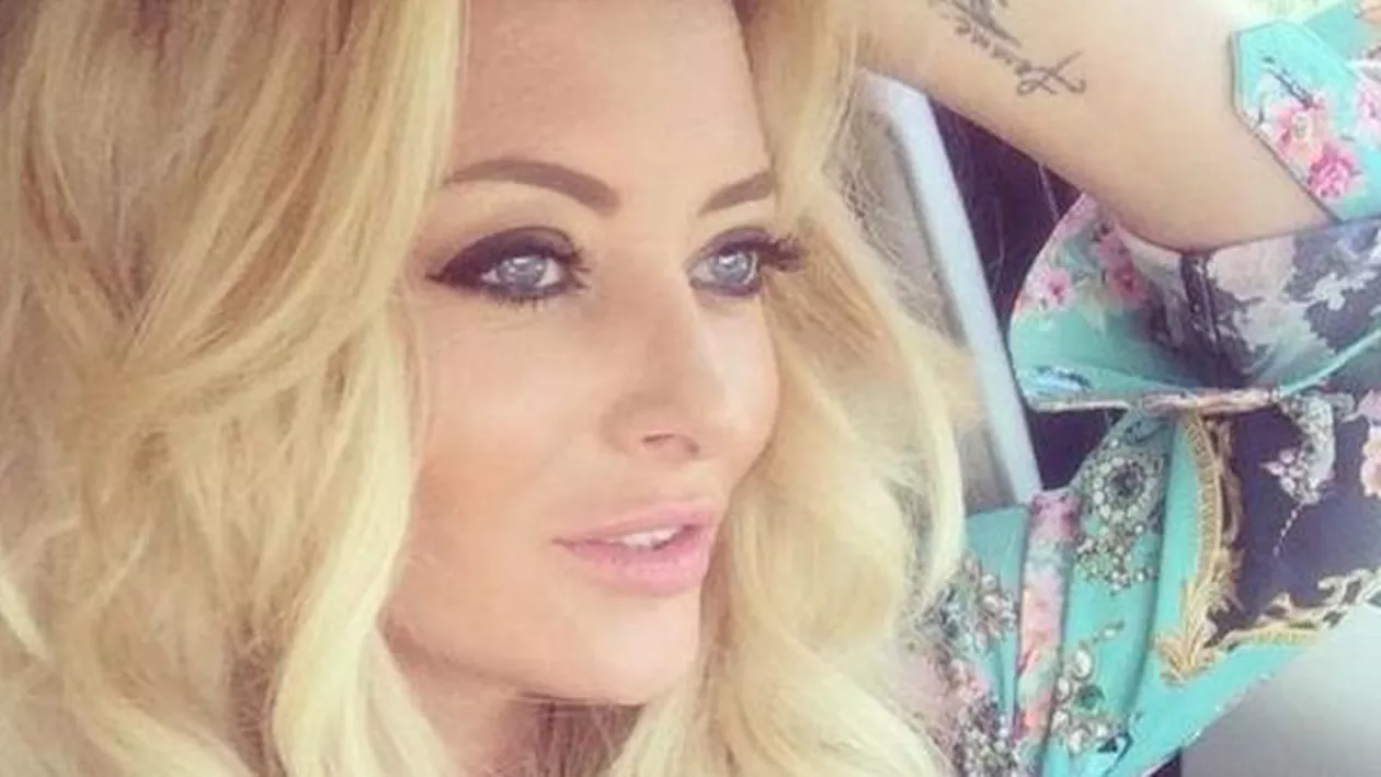 Încă o vedetă mămică! Unde a fost surprinsă Delia (FOTO)