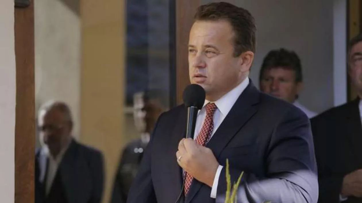 Liviu Pop a găsit vinovaţii pentru rezultatele dezastruoase la Evaluarea Națională: preşedinţii de dreapta