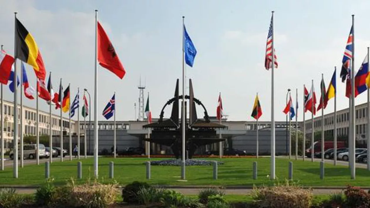 NATO îşi schimbă SEDIUL, dar năravul ba: 4000 de angajaţi se mută într-o  clădire cu 1000 de camere video! (FOTO)