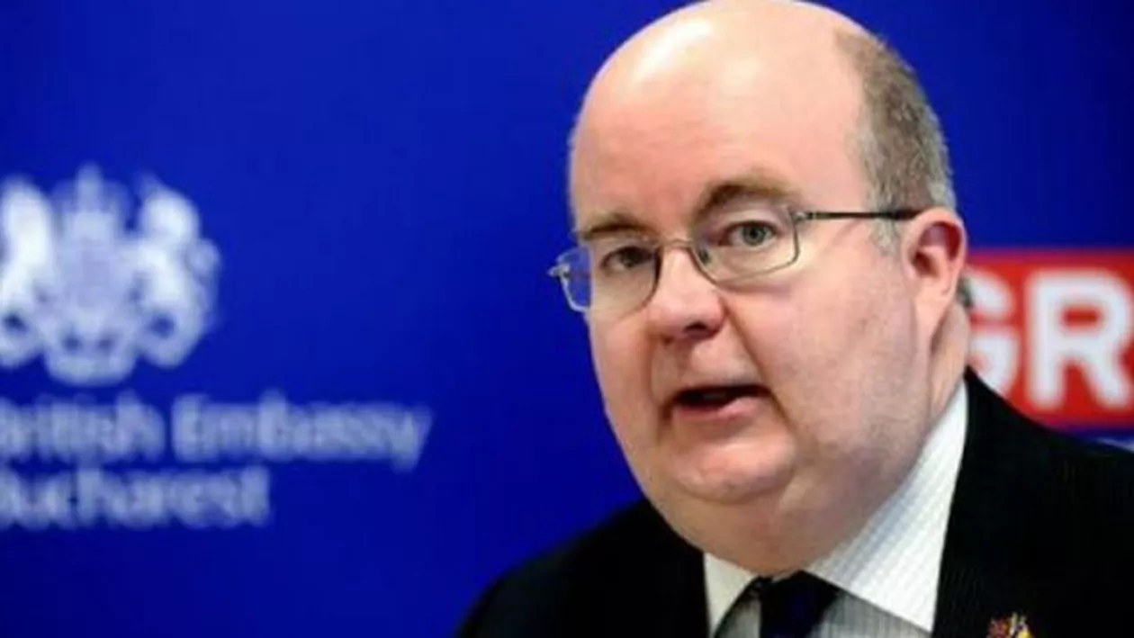 Ambasadorul britanic Paul Brummell, îngrijorat de ce a găsit într-o farmacie din România: Ce a publicat pe o rețea socială (FOTO)
