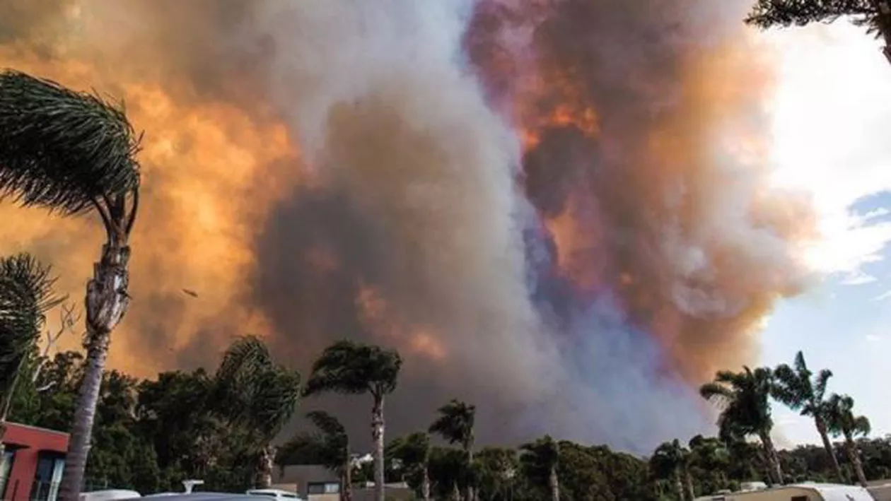 Australia, imagini APOCALIPTICE: Zeci de case distruse în incendii DEVASTATOARE (FOTO, VIDEO)
