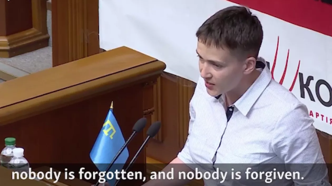 Ucraina: Pilotul militar ucrainean Nadia Savcenko, arestată în Parlamentul de la Kiev pentru planificarea unui ATAC TERORIST (VIDEO)