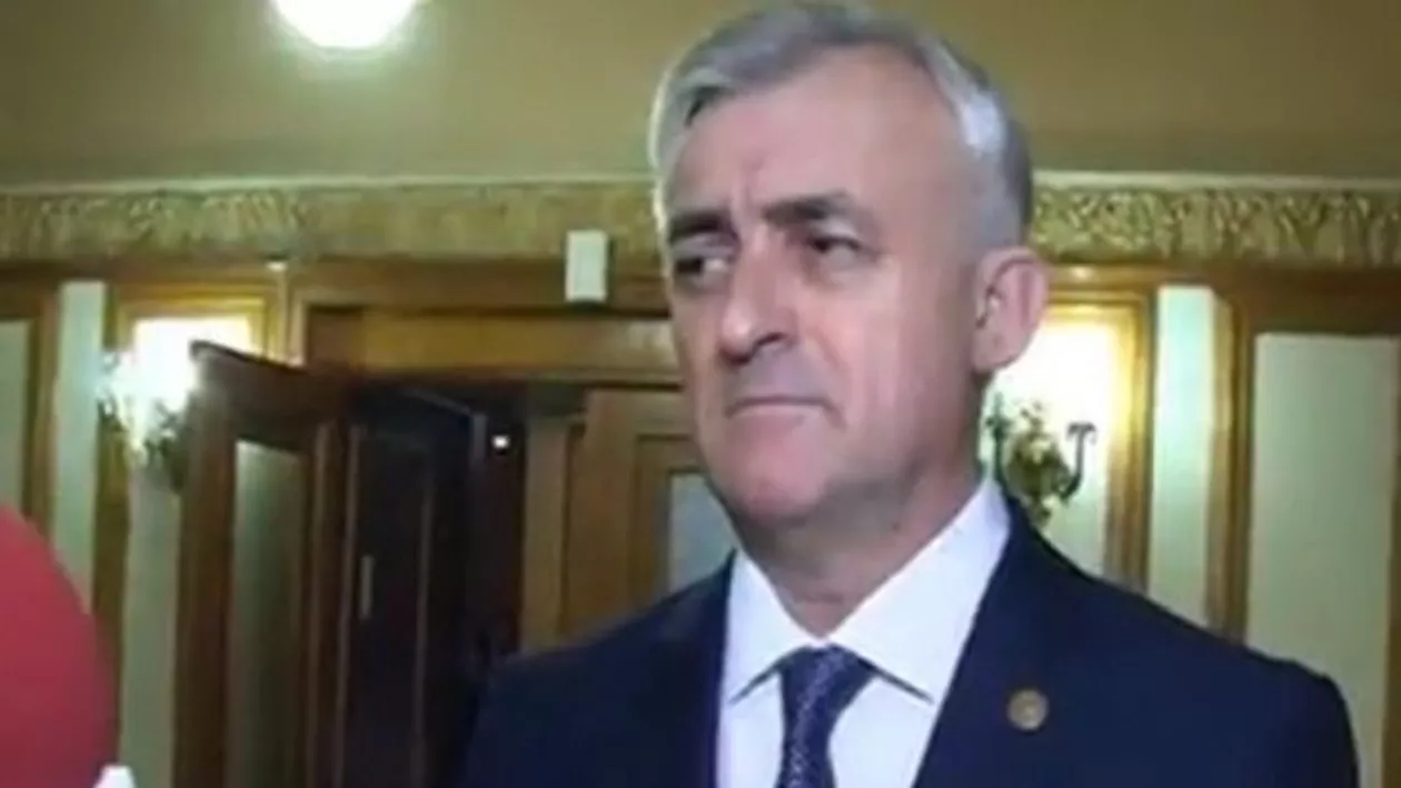 CULMEA TUPEULUI în Parlament: Un deputat PSD vrea ca JURNALIŞTII şi CETĂŢENII să stea la o DISTANŢĂ de 200 de metri de PARLAMENTARI: „Dacă eraţi în Italia...” (VIDEO)