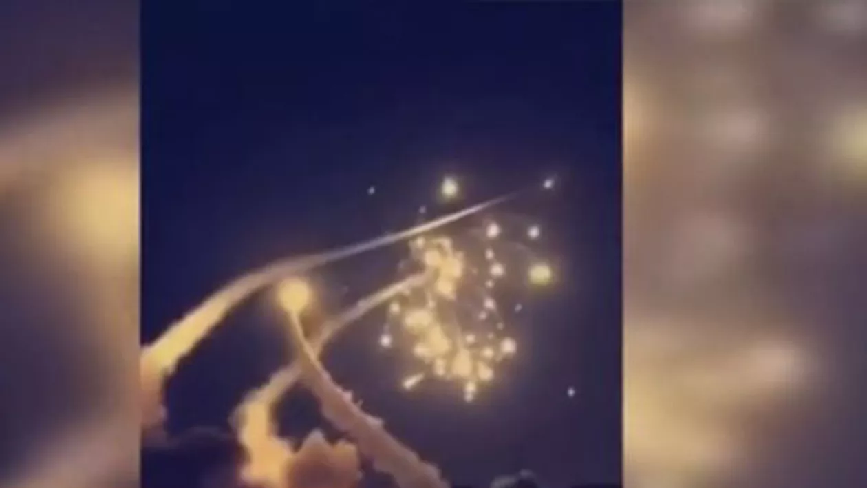 Arabia Saudită, sub un asediu: Rachete balistice trase de rebelii şiiţi au fost interceptate deasupra Riadului (VIDEO)