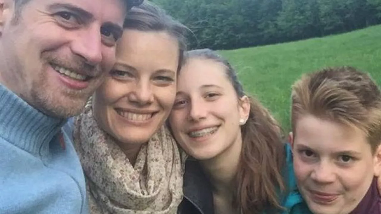 Braşov: Bărbatul care a comis tripla crimă a fost reţinut pentru 24 de ore