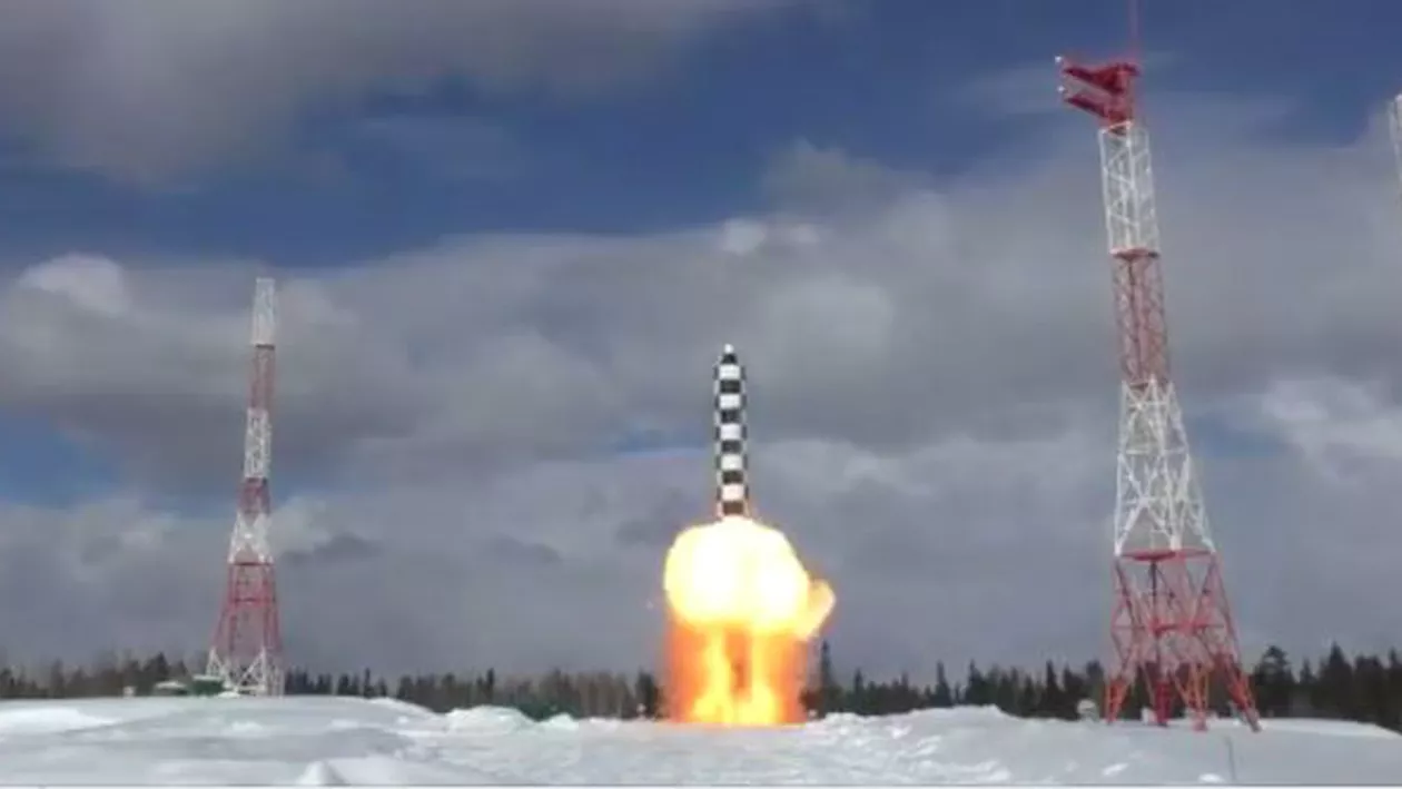 Rusia: Al doilea test cu racheta SATAN 2, despre care Moscova spune că nu poate fi detectată de niciun scut antirachetă (FOTO, VIDEO)