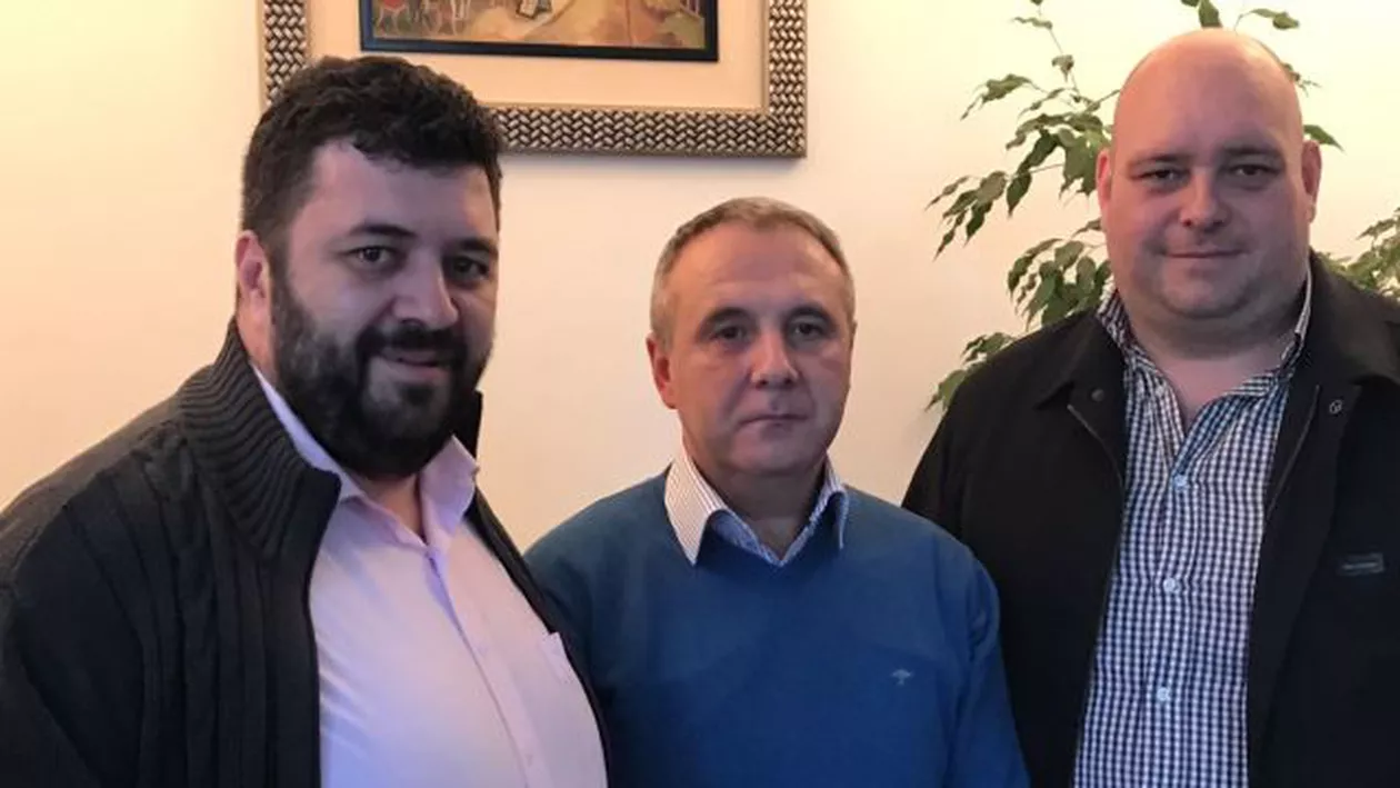 Organizaţia PNL Nehoiu a trecut la PMP (FOTO)