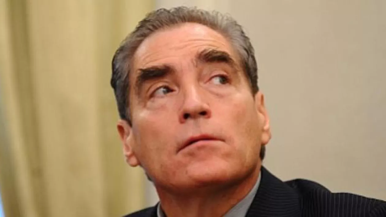 Petre Roman, despre urmărirea penală în dosarul Revoluţiei: Sunt revoltat. Această cerere o găsesc absurdă (VIDEO)