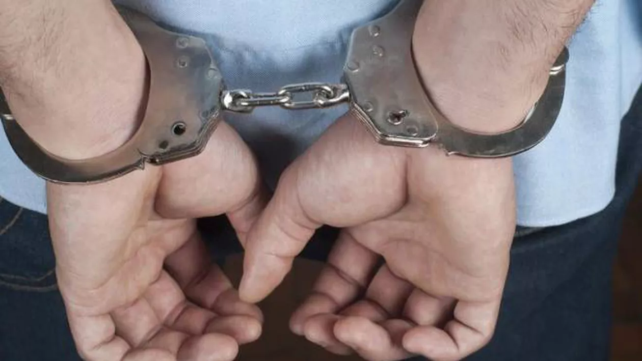 Marți i-au încătușat, miercuri i-au eliberat: Cum scapă doi infractori cercetați de evaziune fiscală