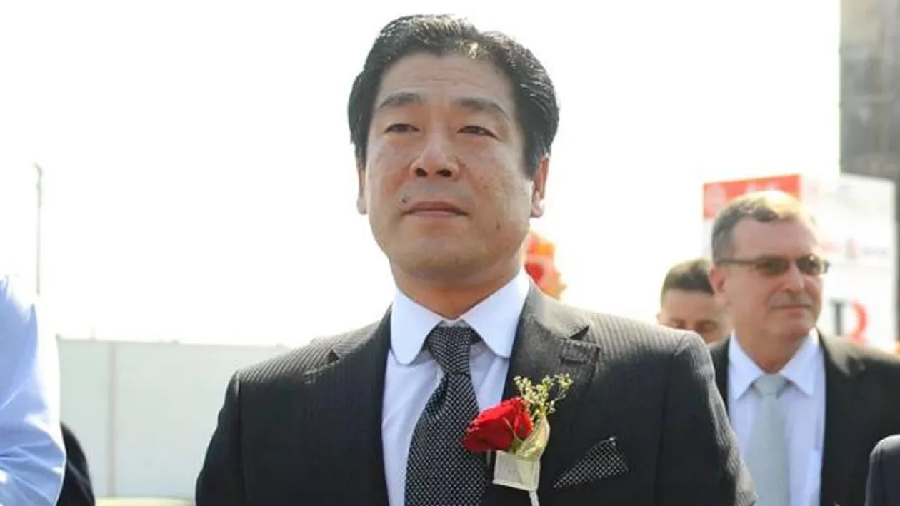 Chinezul Wang, declarat de SRI pericol pentru siguranţa publică în 2013, a primit un an mai târziu drept de şedere în România