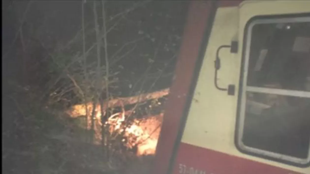 Un tren de călători a deraiat între Reșița și Timișoara (VIDEO)