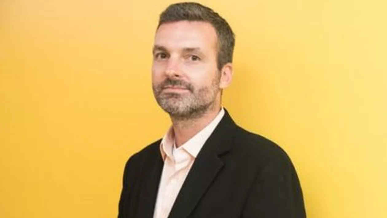 Scandalul Cambridge Analytica. Mesaj pentru România: Oamenii în sfârşit înţeleg că “a nu avea nimic de ascuns” e o prostie. Românii să ştie că nu pot avea democraţie dacă nu-şi protejează drepturile