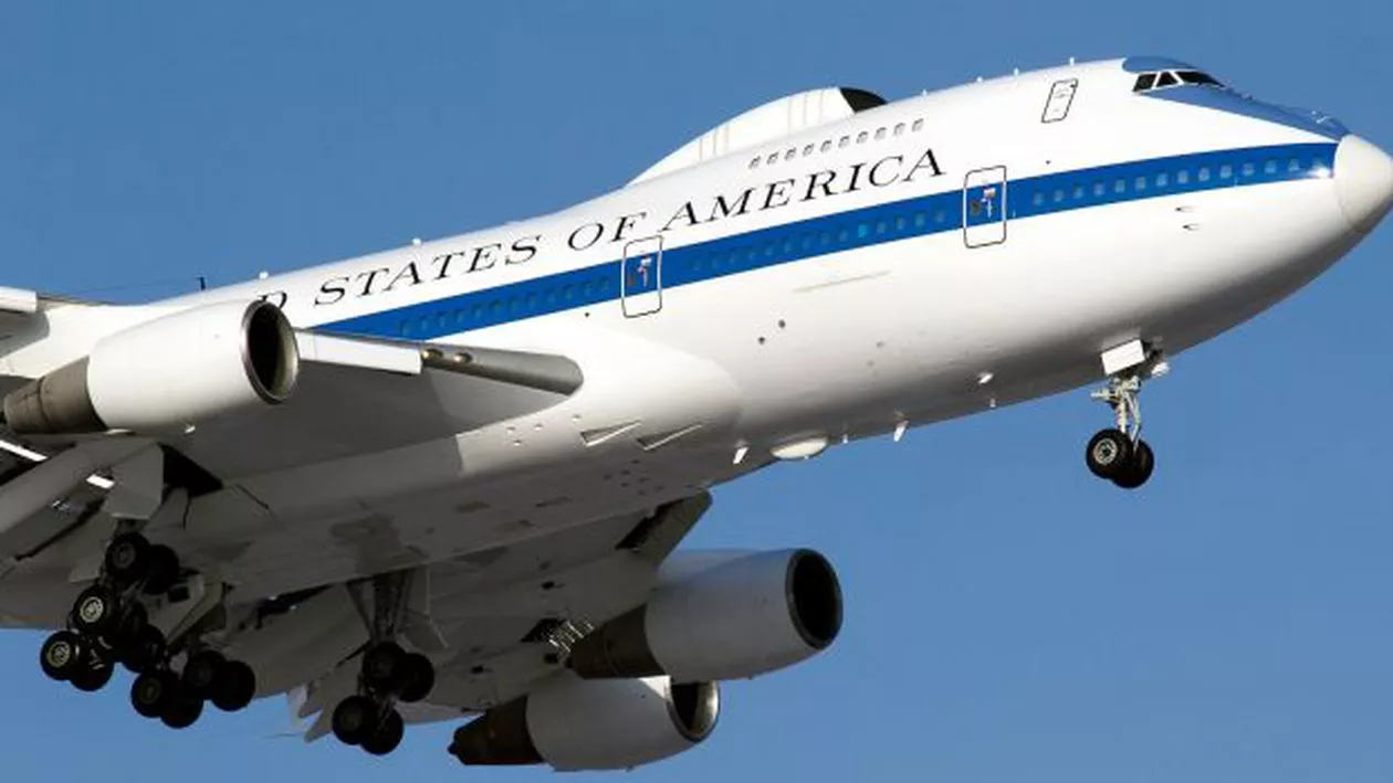 SUA au ridicat în aer „Avionul Apocalipsei”: Aparatul poate zbura fără pauză o săptămână și este protejat de efectele exploziei nucleare (FOTO, VIDEO)