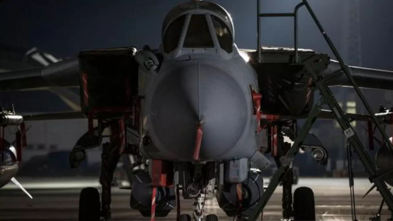 IMAGINI INCREDIBILE cu avioanele TORNADO, după atacul cu rachete din Siria: Țintele au vizat depozite cu ARME CHIMICE (FOTO)
