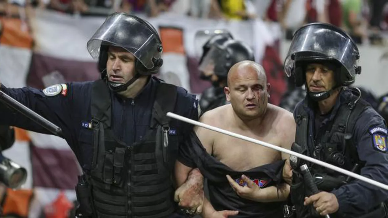 Grave INCIDENTE la meciul Steaua-Rapid! Zeci de răniți. Sute de suporteri, evacuați de pe Arena Națională (VIDEO, FOTO)