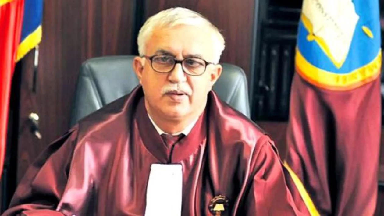 Augustin Zegrean: Preşedintele nu poate fi obligat de nimeni să îşi îndeplinească obligaţiile. Tudorel Toader nu poate sesiza Curtea Constituţională (VIDEO)