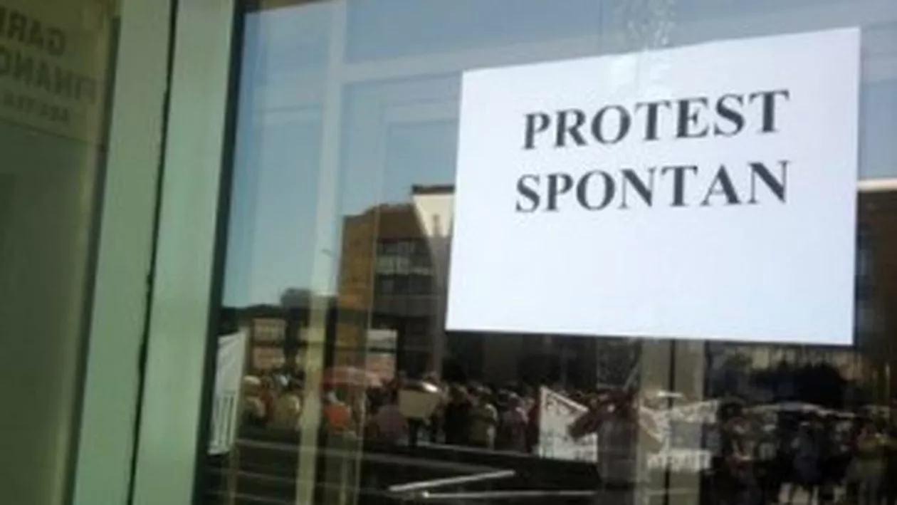 Consilierii de probaţiune protestează împotriva proiectului de lege care îi transformă în gardieni însărcinaţi cu paza deţinuţilor care execută pedeapsa la domiciliu