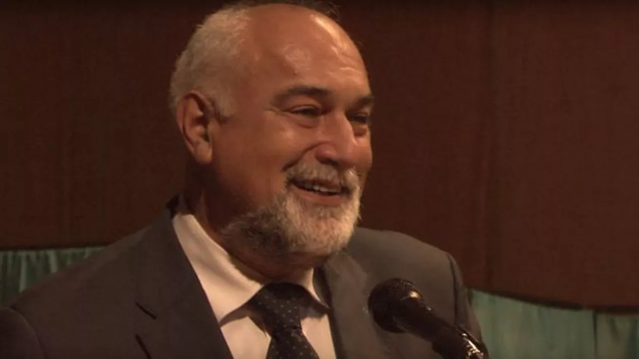 Varujan Vosganian, nelipsit de la posturile de casă, vorbeşte despre marea problemă a televiziunilor:  Nu oferă şansa tinerilor să intre în dezbaterea publică