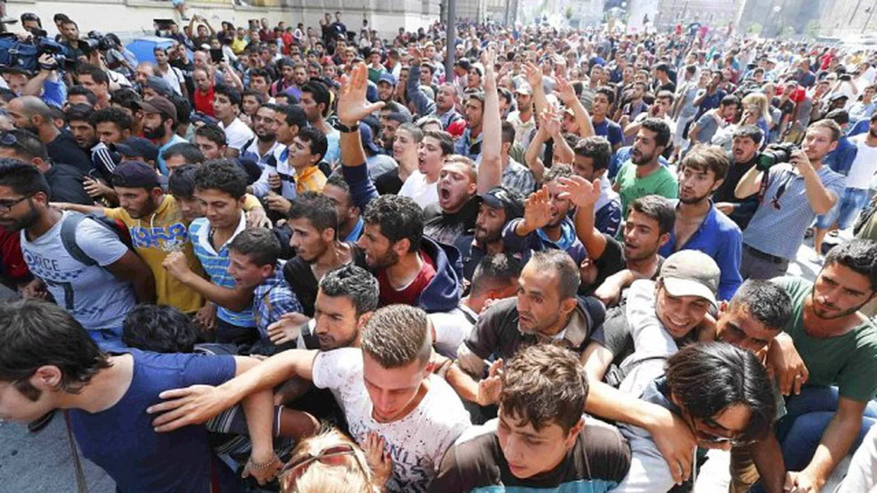 CRIZA REFUGIAȚILOR atinge România!  Număr ISTORIC al cererilor de azil: Cel mai greu an înregistrat vreodată