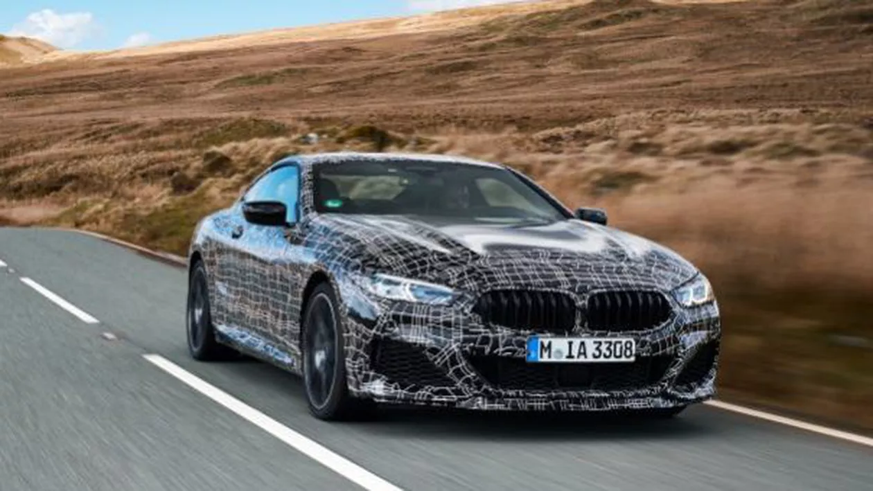 BMW Seria 8 Coupe a ieşit la plimbare pentru ultimele retușuri (VIDEO)